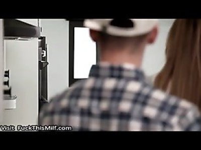 I ride my handyman like a cum slut to thank himeaedt